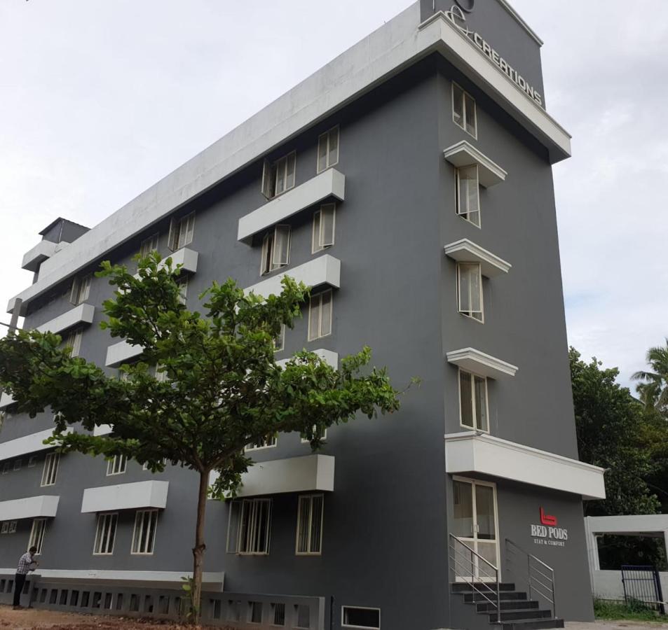 Bed Pods Hostel Thiruvananthapuram Εξωτερικό φωτογραφία