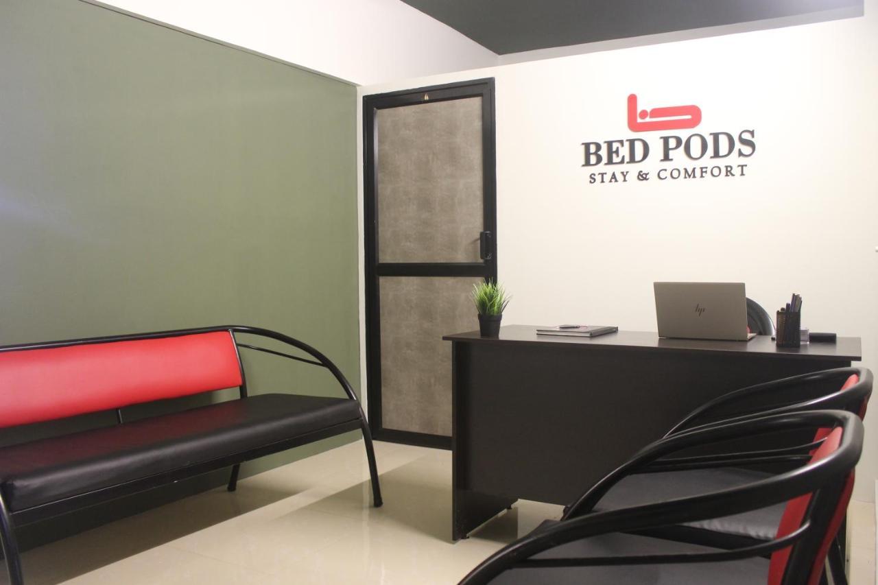 Bed Pods Hostel Thiruvananthapuram Εξωτερικό φωτογραφία